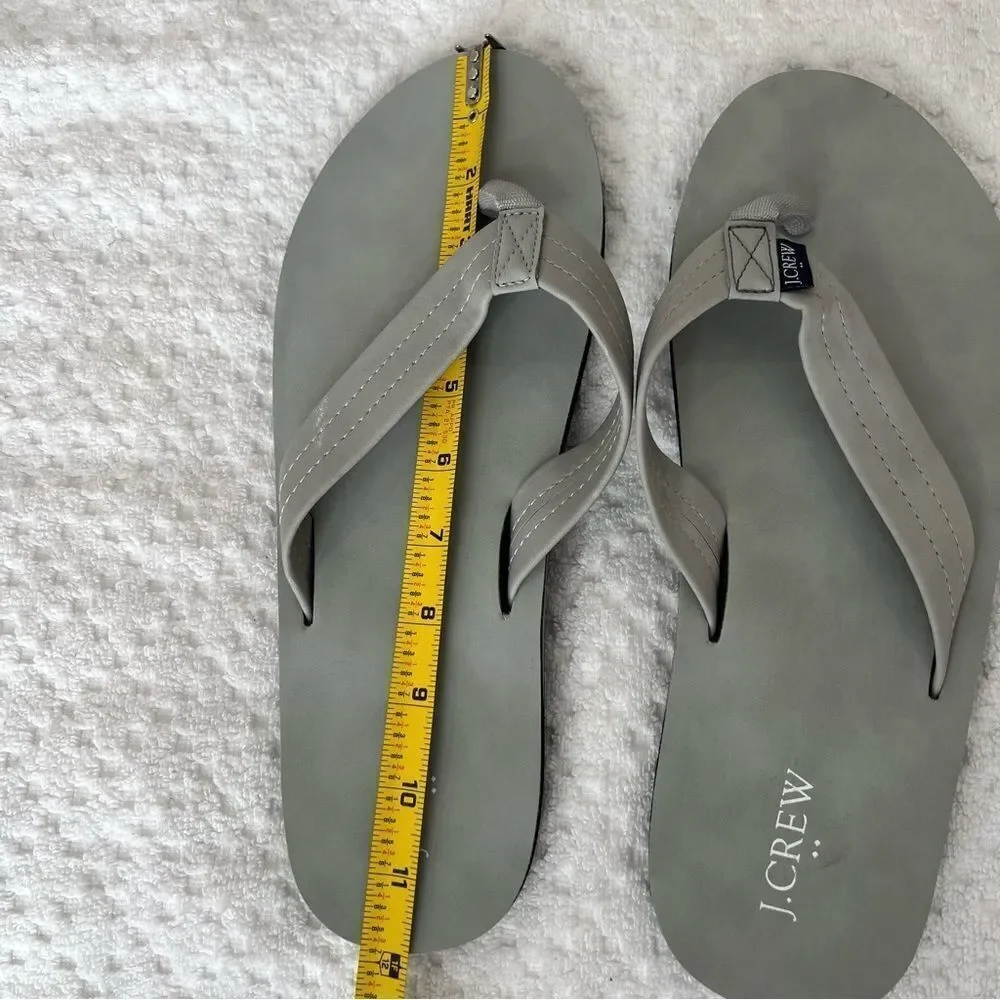! NWOT . J. Crew Gray Flip Flops Sandals Men's